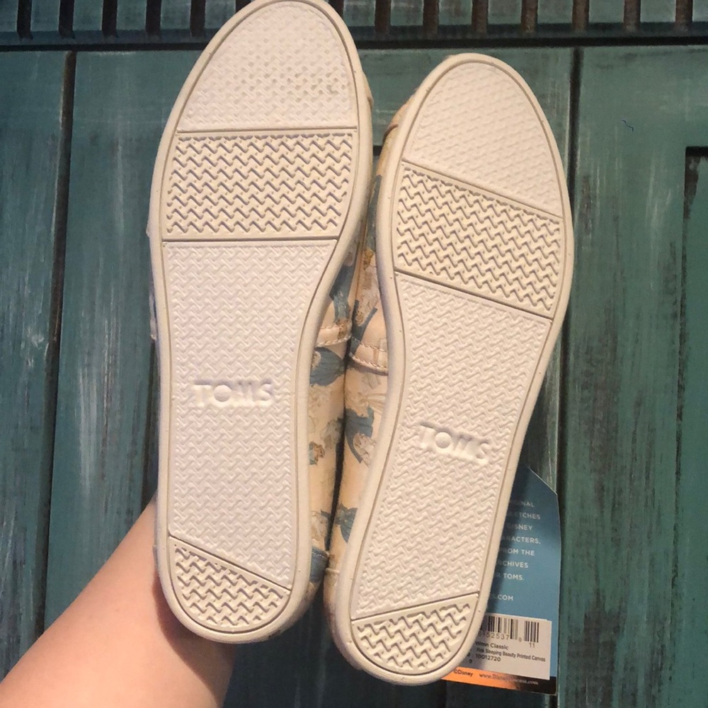 Toms Sleeping Beauty Shoes - Picture 3 of 3